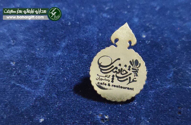 چگونه بج ها بر عملکرد کارکنان رستوران ها و آشپزها تأثیر می ‌گذارند؟